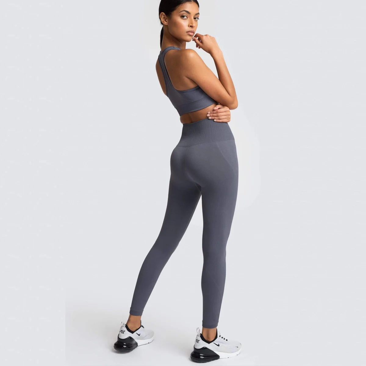 Seamless Yoga Sports Bra and Leggings