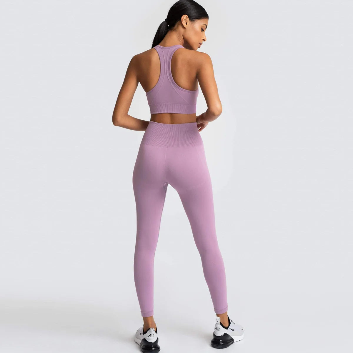 Seamless Yoga Sports Bra and Leggings