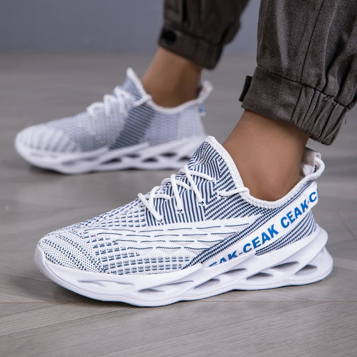 Men Mesh Breathable Running Sport Shoes