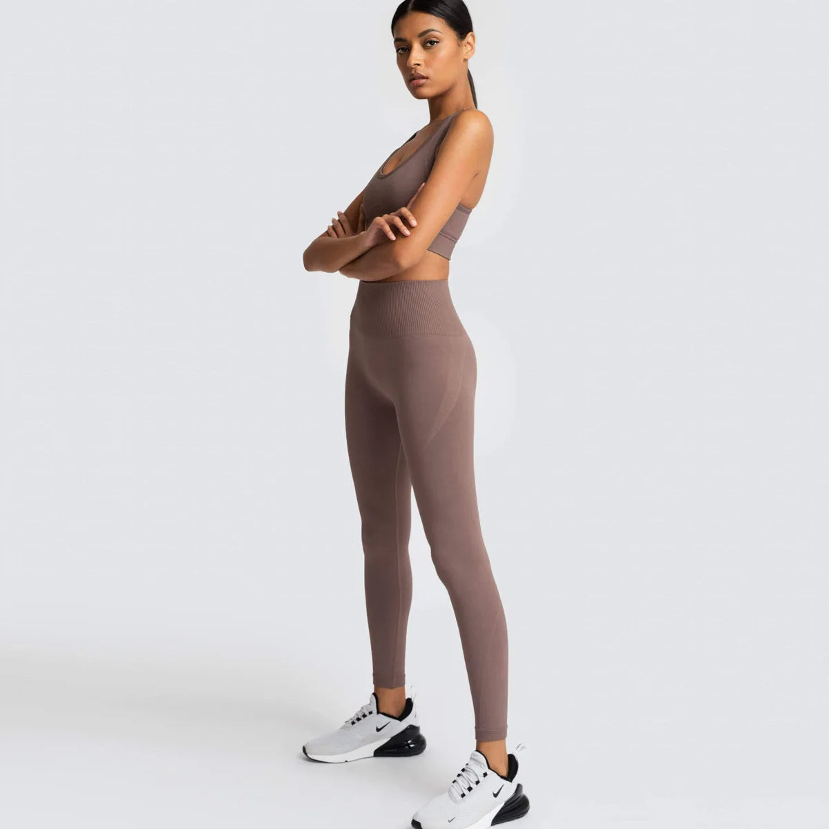 Seamless Yoga Sports Bra and Leggings