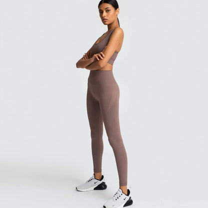 Seamless Yoga Sports Bra and Leggings