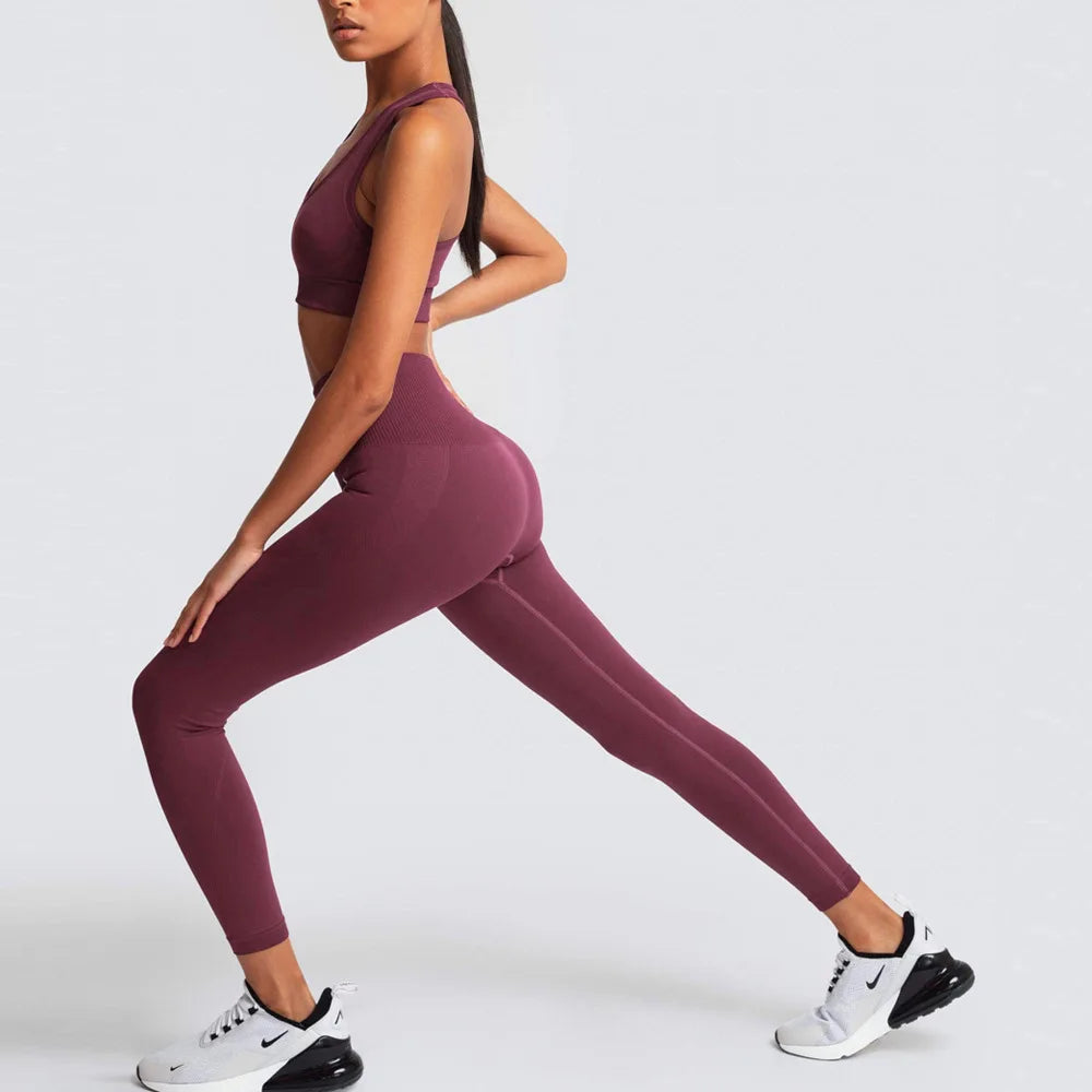 Seamless Yoga Sports Bra and Leggings
