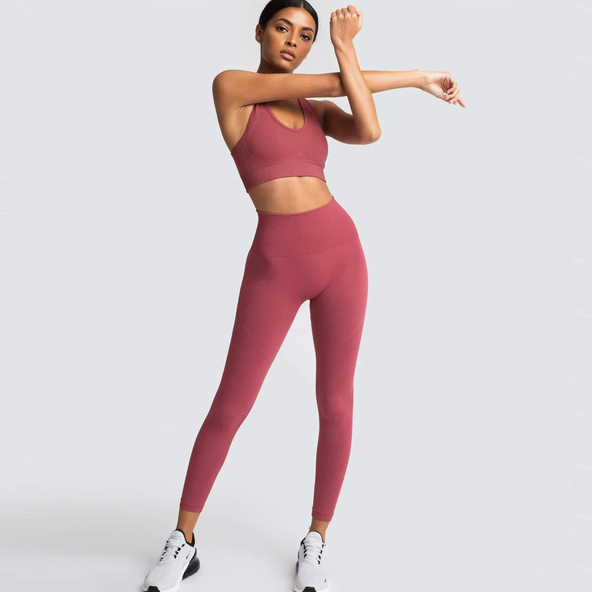 Seamless Yoga Sports Bra and Leggings