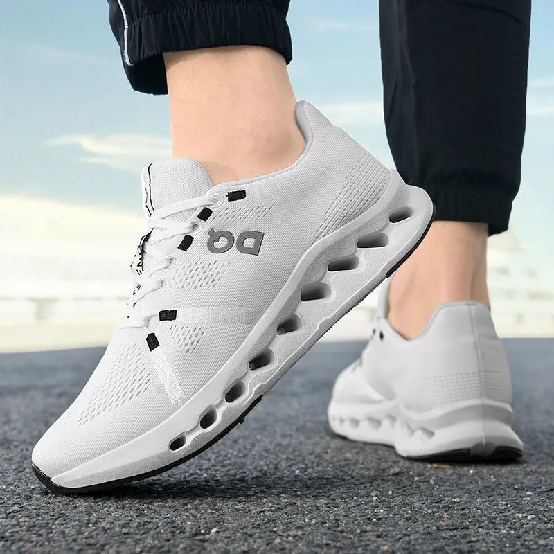 Men and Women Comfortable Breathable Mesh Walking On Ultralight Running  Shoes