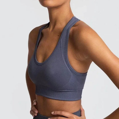 Seamless Yoga Sports Bra and Leggings