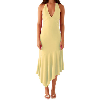 Elegant Sleeveless Halter Neck Dress with Open Back and Pleated Hem